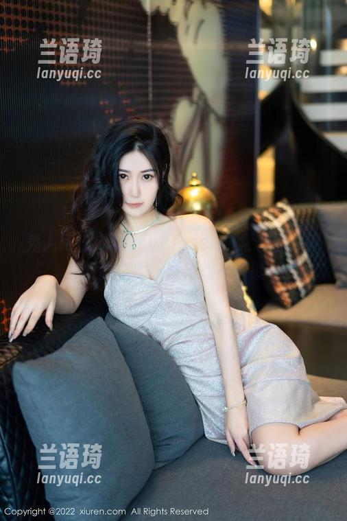 秀人网 - CherryBlessU日常套图：谜一般的氛围，还得你来解读。