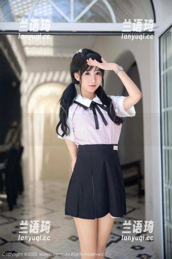秀人网 - 面对夏瑶baby的厨娘写真，谁能抵挡美味的诱惑？