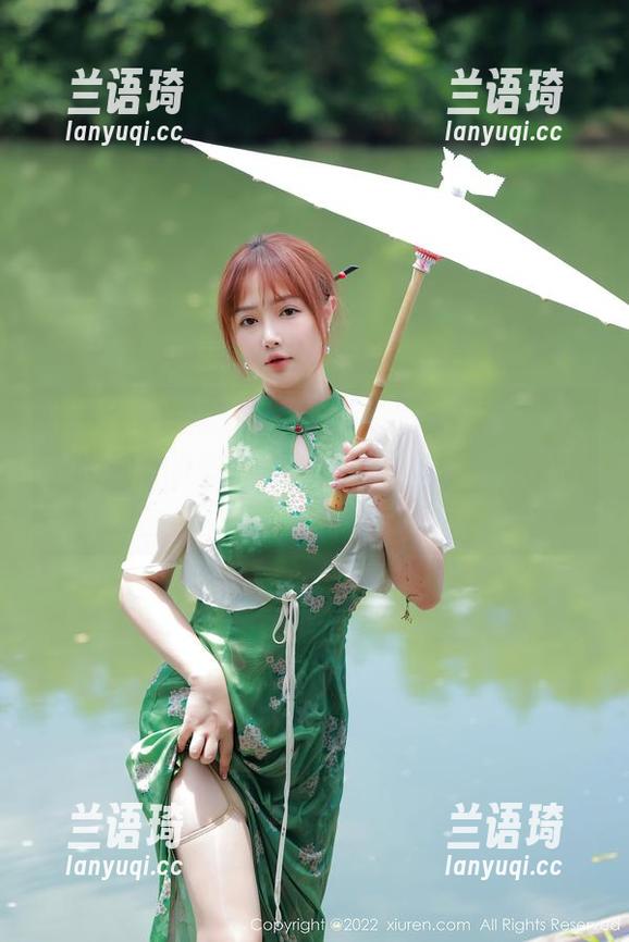 秀人网-徐莉芝Botty 秀人网 - 渴望圣光,但徐莉芝Botty给了我豹子般的野性:这作品让我觉得反而更真实。