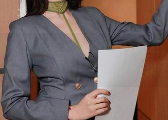 秀人网 – 看战姝羽Zina化身女友，下载这张美图，我的腿怎么突然软了？