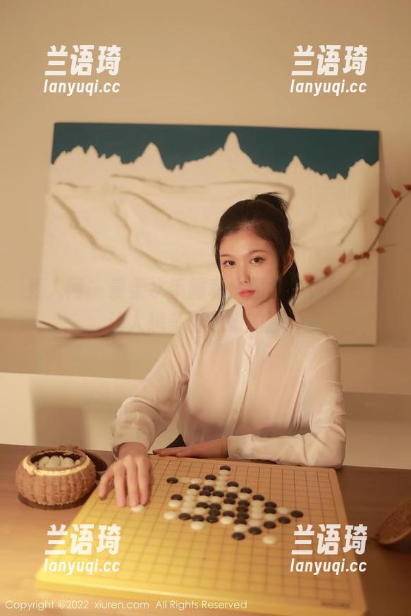 秀人网 - 曼柔水手服私房图包，氛围总是让人想多看几眼的那种