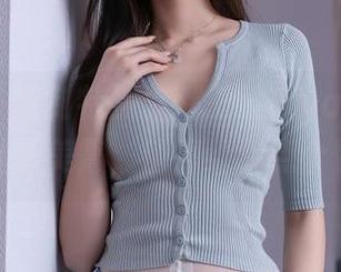 秀人网 – 定制特别款：王馨瑶yanni和她的丝袜美臀，值得给我点个赞！
