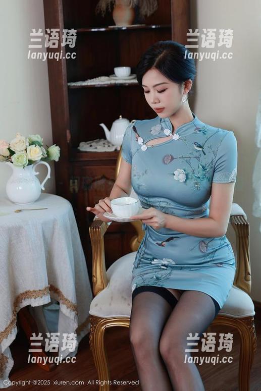 秀人网 - 闫璐璐兔女郎？这是我见过的最可爱的图库！