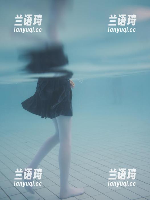 紧急企划 - 双人成行，见希w的全套原图俘获所有视线！