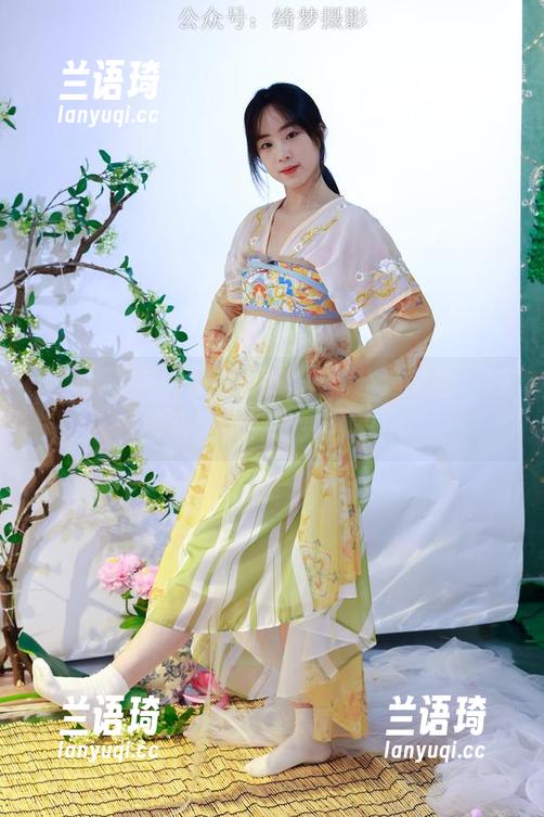 绮梦摄影 - 子涵在海边——精选套图，好像每张都能扔掉沙子！