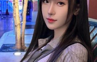 观赏腐团儿Ikaros的碧蓝航线定制图片，似乎有一种魔法在流淌…