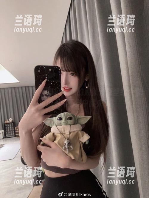 小心！腐团儿Ikaros的舰队惊悚壁纸合集，岛风不知不觉中就来了！