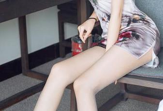 花漾show – 借用可乐Vicky的灵感，浴室的作品穿透了某种朦胧。