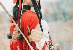 照片铺展开的明日方舟，许多鱼鱼鱼的写真，在初雪里玩疯了！