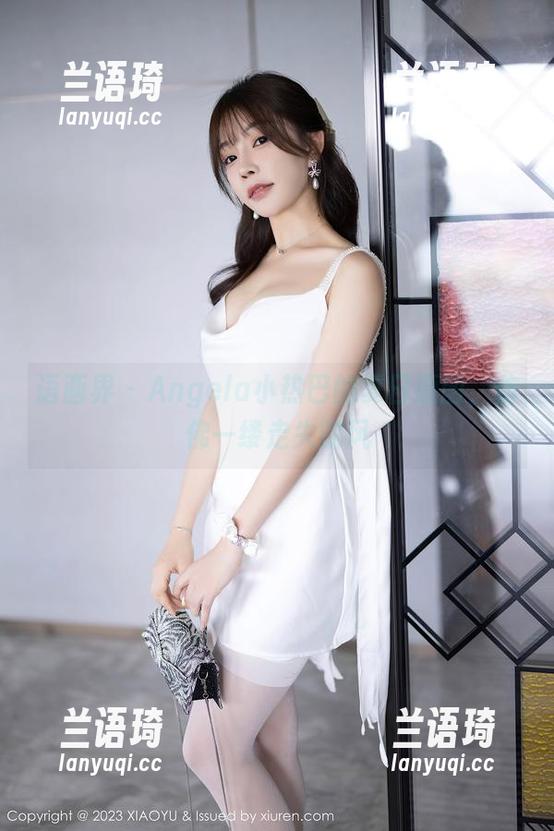 语画界 - Angela小热巴的夏日原图，仿佛一缕走失的风