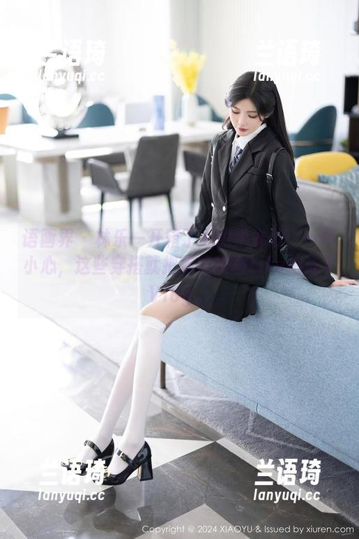 语画界 - 林乐一开箱了她的学妹们：一不小心，这些穿搭就把你的校园Life拍成了Vlog。