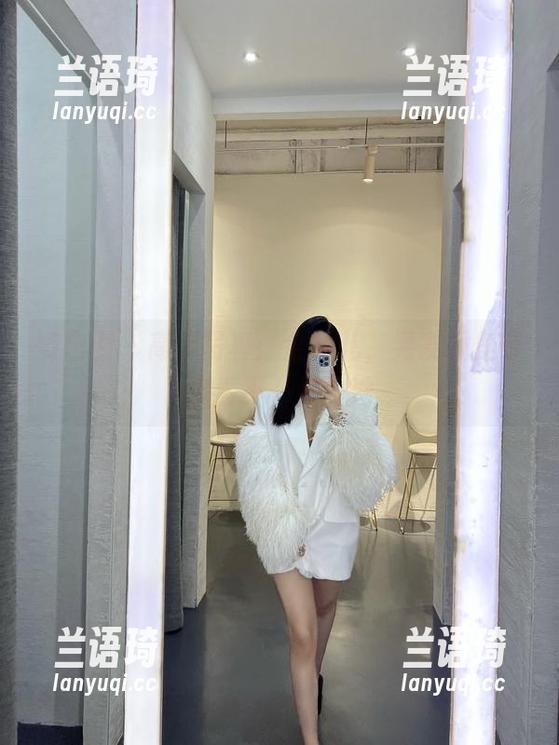 微密圈 - 高清写真：金希儿，男友视角带你看不一样的她