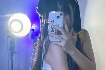阿九从不咕咕大揭秘：在线白衬衫资源，点亮你的衣橱！