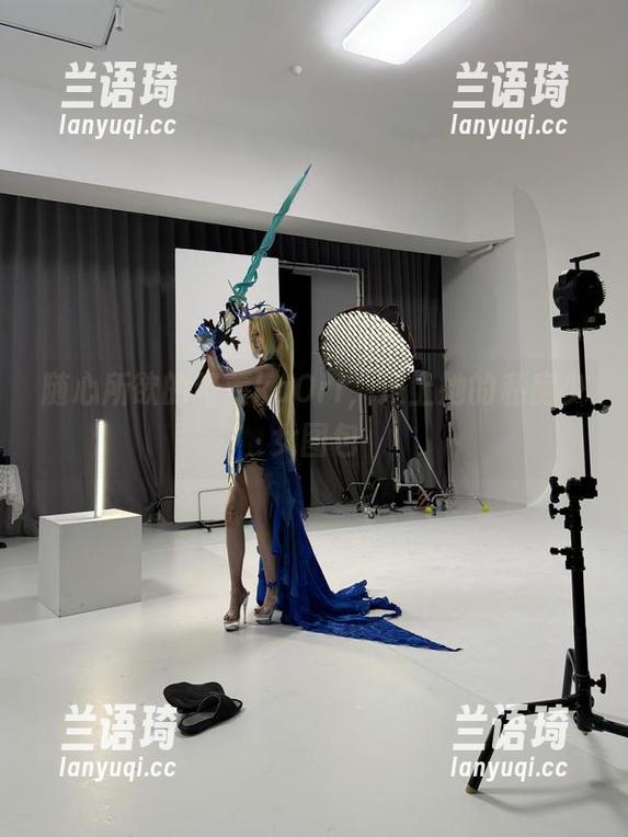 随心所欲的阿薰kaOri，送上她的私房少女图包