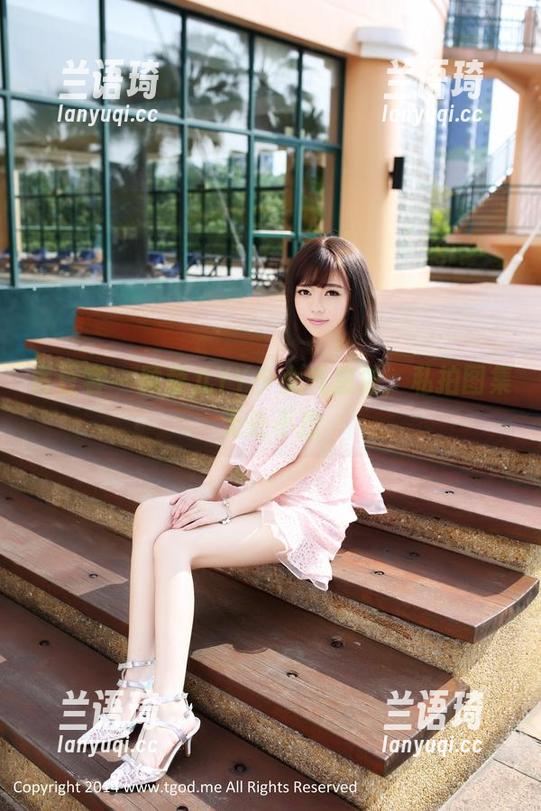 青豆客 - 颖莹儿YY少女气息浓，私拍图集无处不撩