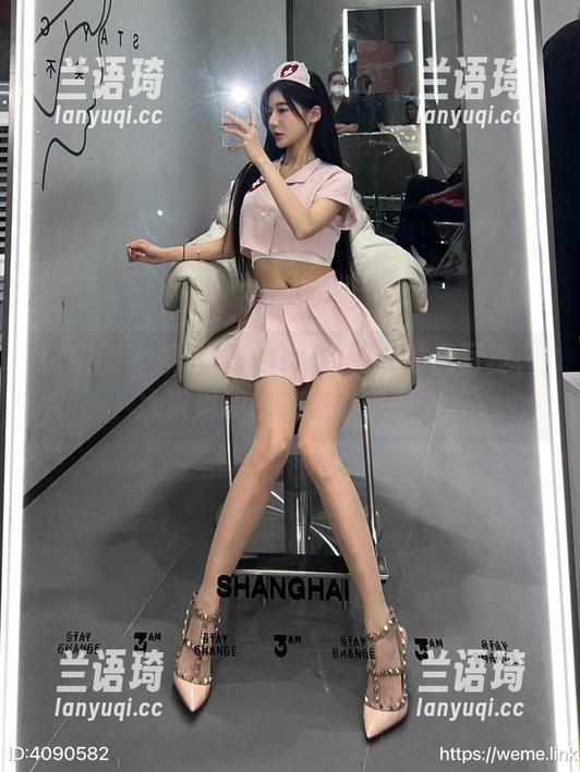 微密圈 - 黎允熙baby的纯白私房写真，冰淇淋和棉花糖的温柔。